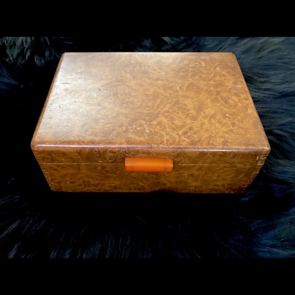 19th Century Burl Wood Box With Bakelite Handle - Picture 2 of 16